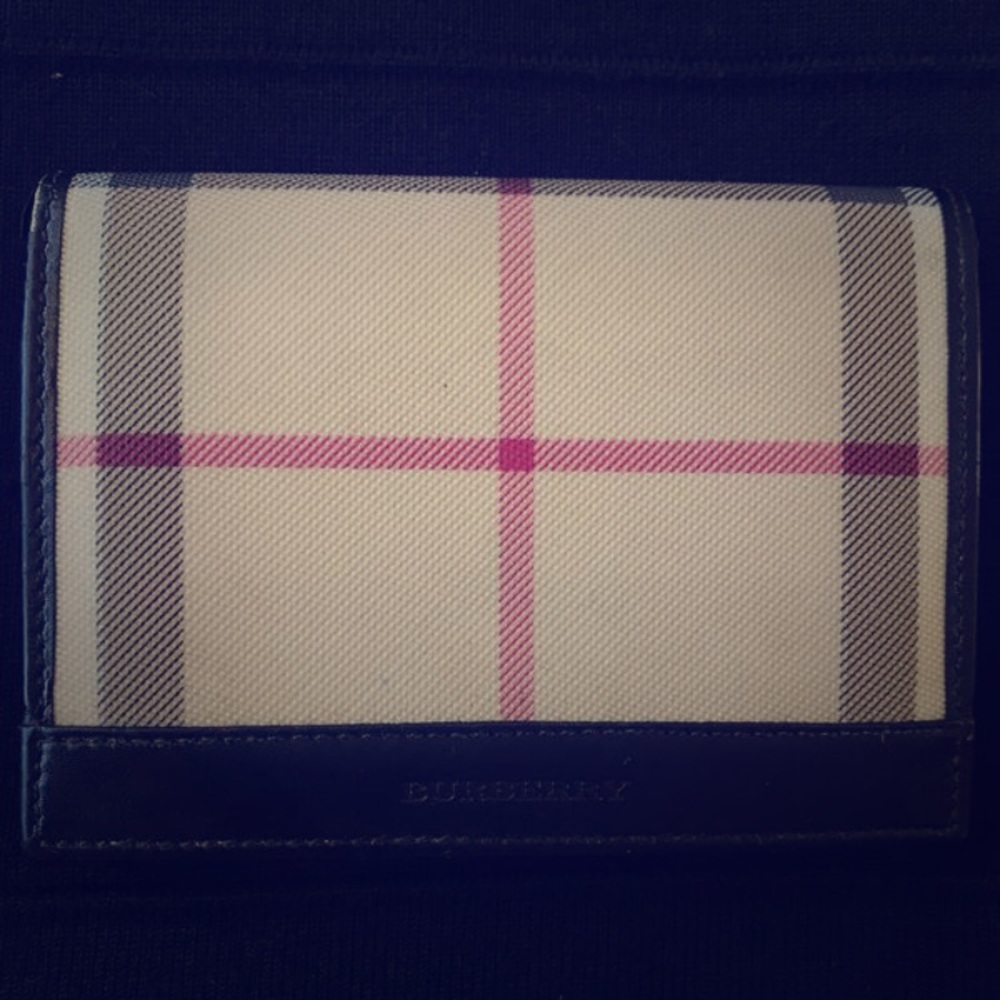 Burberry card / ID holder